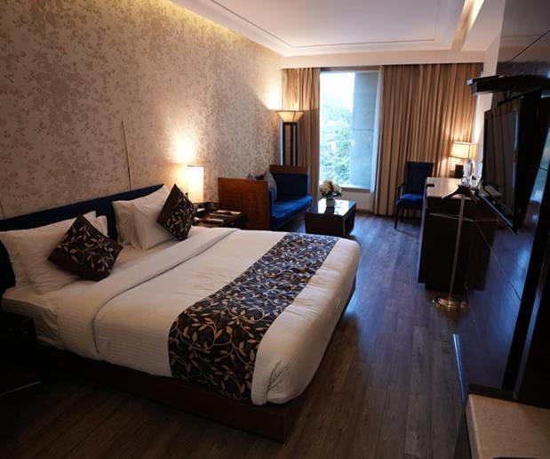 The Galgotias Hotel Gurugram Gurgaon Eksteriør bilde